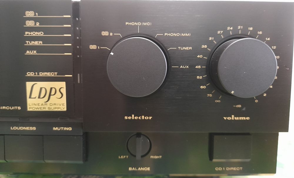 Amplificador "Marantz"