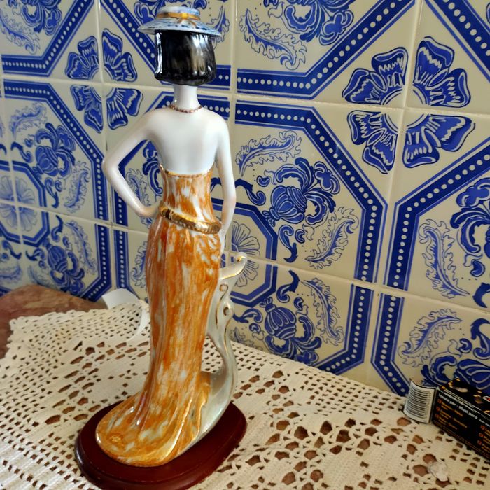 Estatuetas loiça64553182166658123