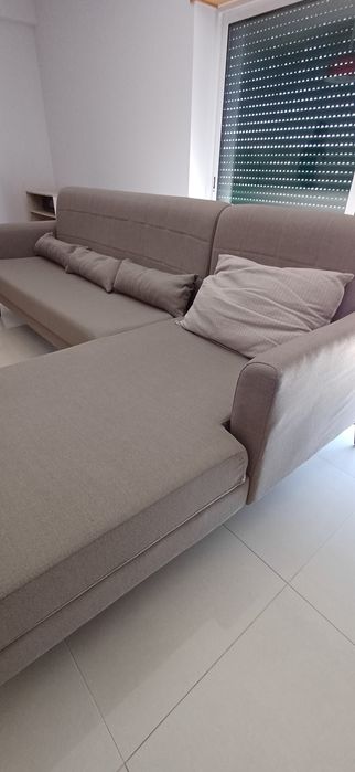 Sofá com chaise feito por medida