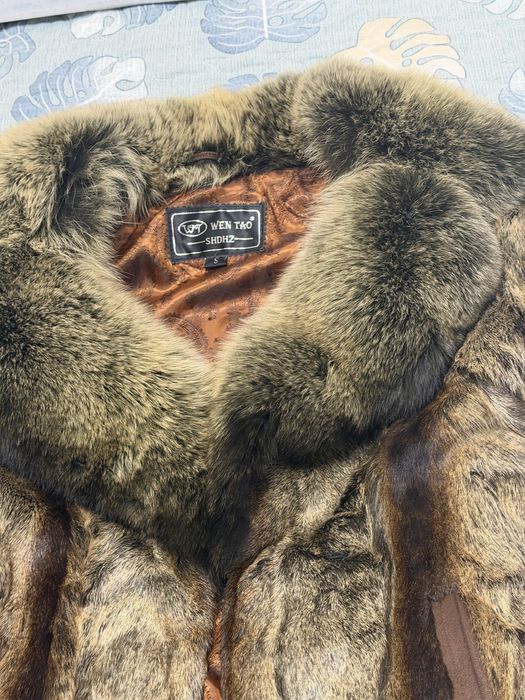 Продам шубу, вороник лисиці
