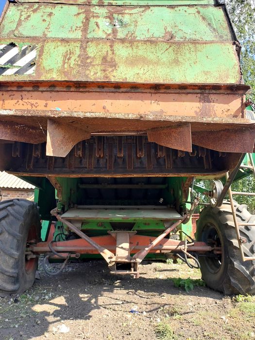 Комбаїн ДОН 1500 Б