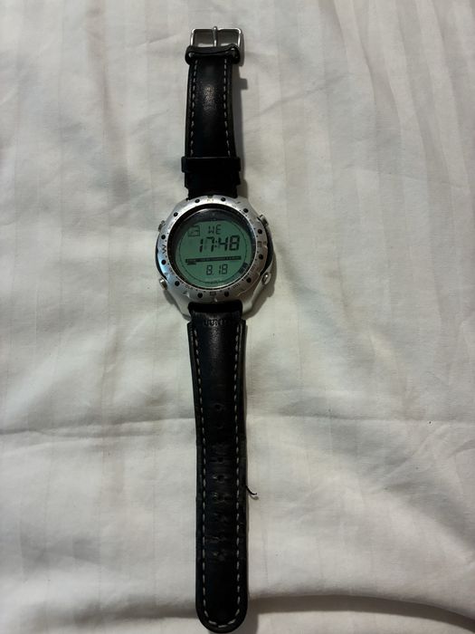 Suunto X-Lander – Relógio Outdoor Multifunções – Pulseira em Pele – 90 €