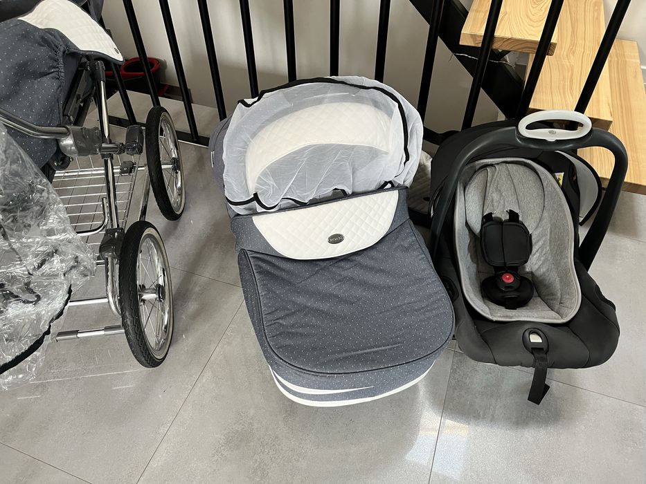 Wózek ROAN 3w1 w bdb. Kondycji.