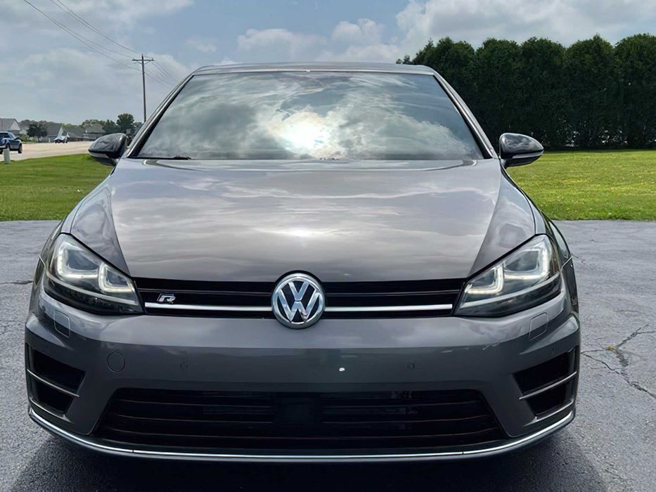 Volkswagen Golf R      2016
