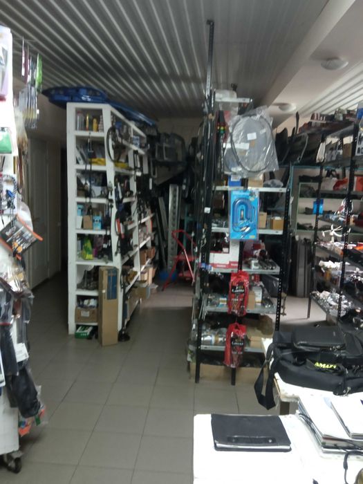 Продається бізнес- Автомагазин.