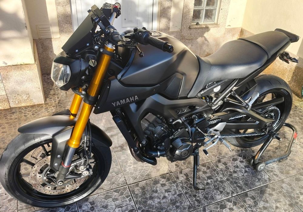 MT 09 de 2016 modelo ABS