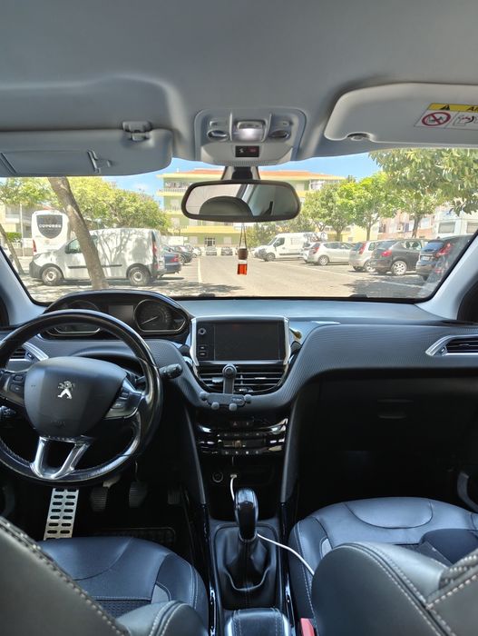 Peugeot 1.2  2008 ano 2018