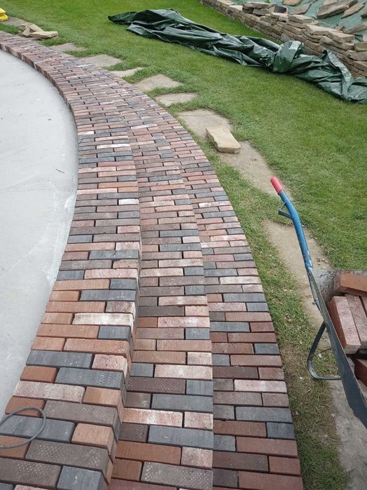 Układanie Płytek/Budowa Kominków