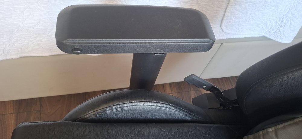 Cadeira Gaming Alpha Gamer Zeta Preta