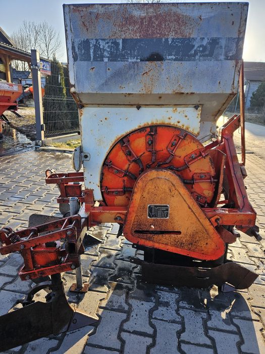 Sadzarka do ziemniaków automatyczna