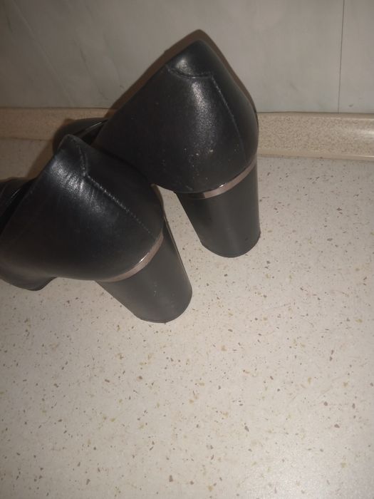 Buty damskie Lasocki rozmiar 37 używane