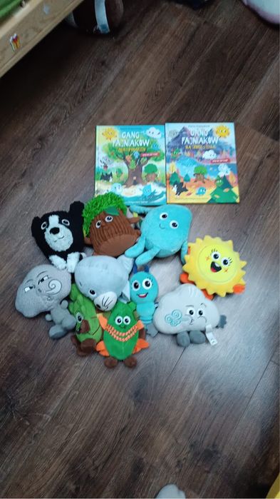 Gang fajniakow biedronka maskotki i ksiazeczki