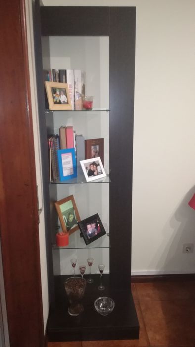 Móvel moderno e ótimo estado