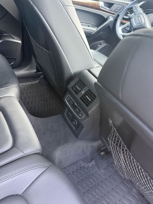 Audi Q5 2019 VIN WA1BNAFY3L2027872 фото оголошення 20 з 23