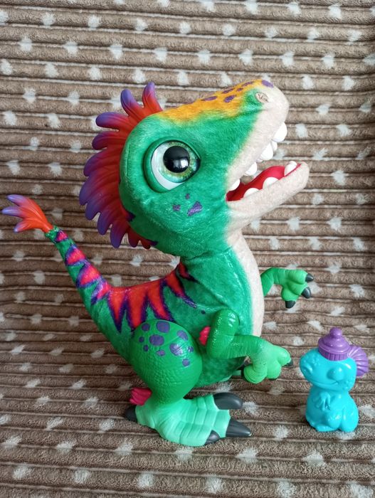 Інтерактивний динозаврика від Hasbro