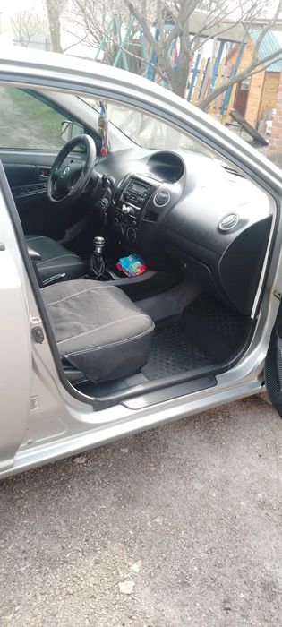 Автомобіль Geely MK