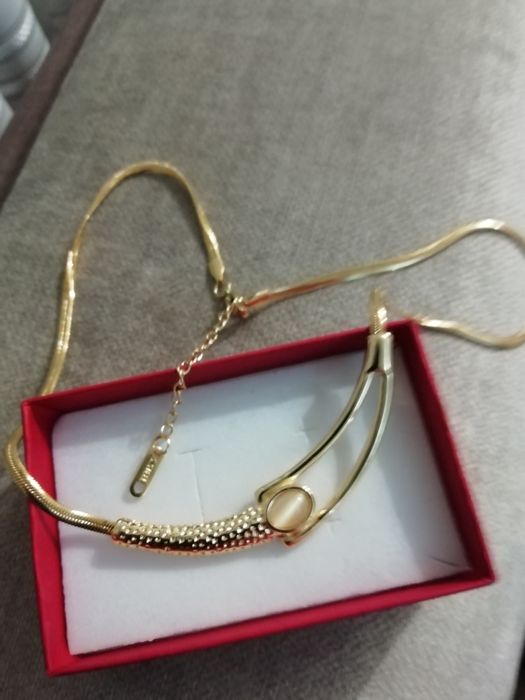 Magnífico colar semi jóia