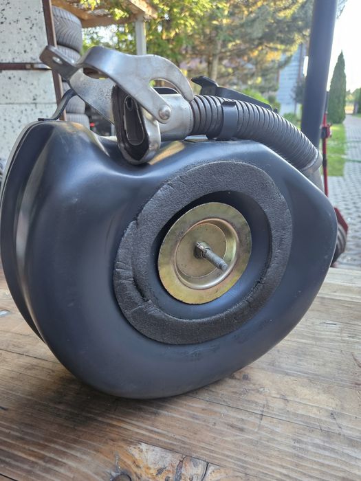 Kanister + Lejek Bellino 7L Volvo Kompletny