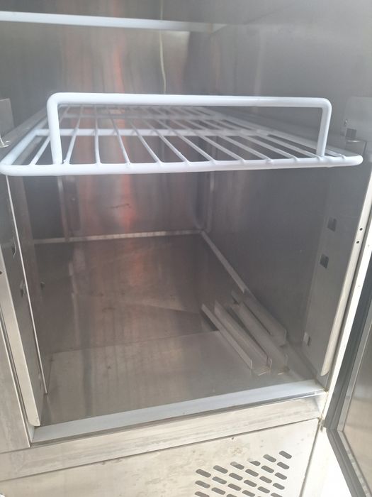 Lada Chlodnicza Saladette ESL 3831GR