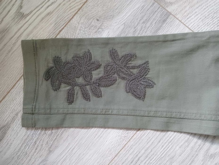 Spodnie dla dziewczynki