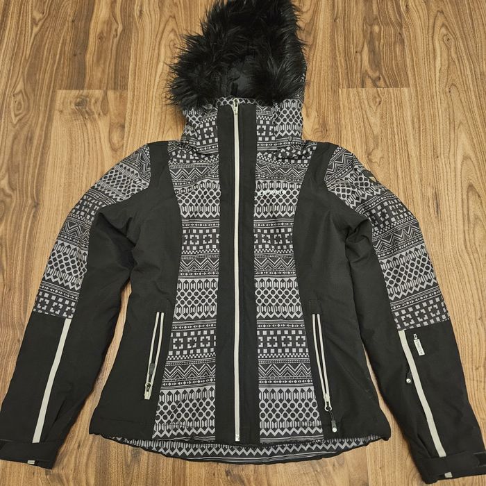 Лыжная зимняя куртка
