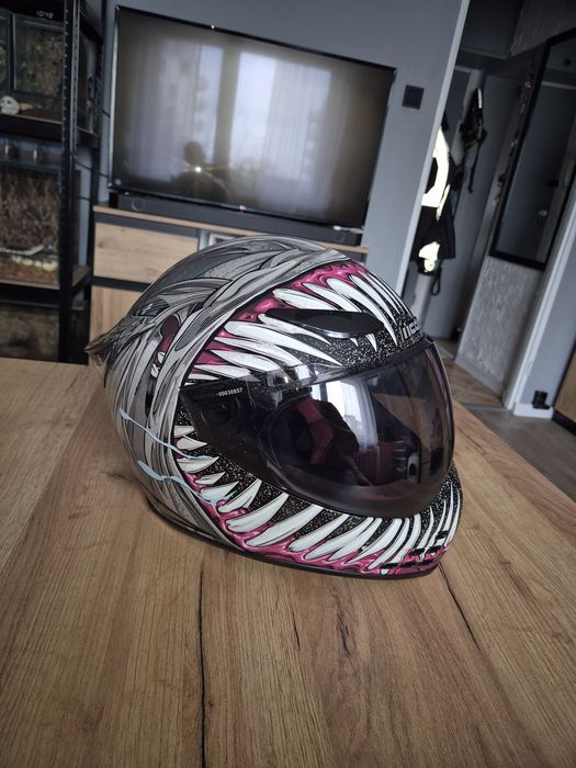 Kask motocyklowy integralny Icon Domain Grand Maw