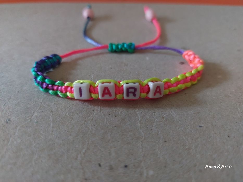 Pulseiras em macramé