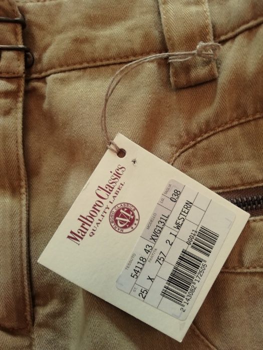 Saia Marlboro Classics Nova com Etiqueta