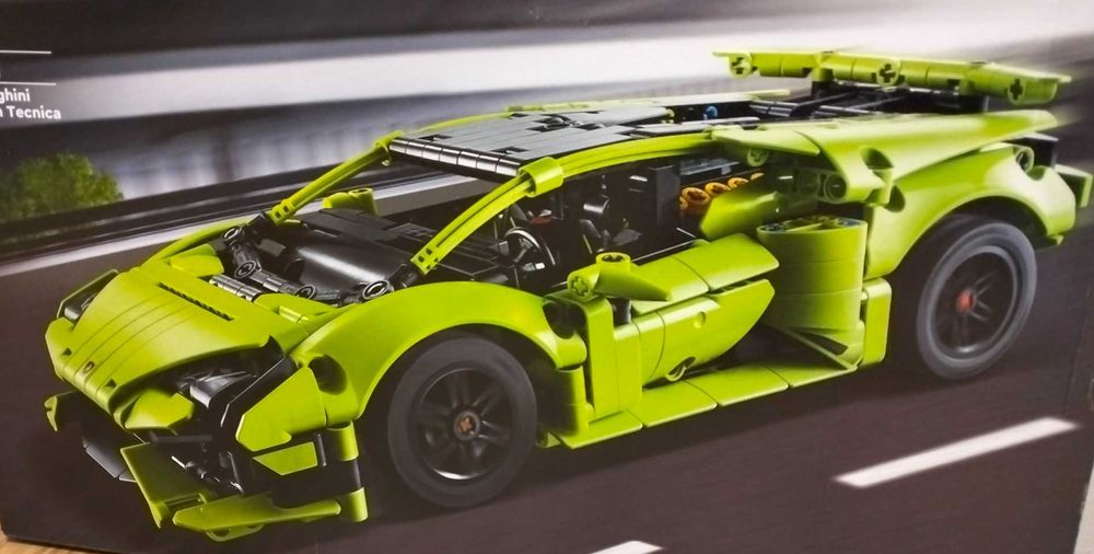 LEGO Technic 42161 Lamborghini Huracán Tecnica