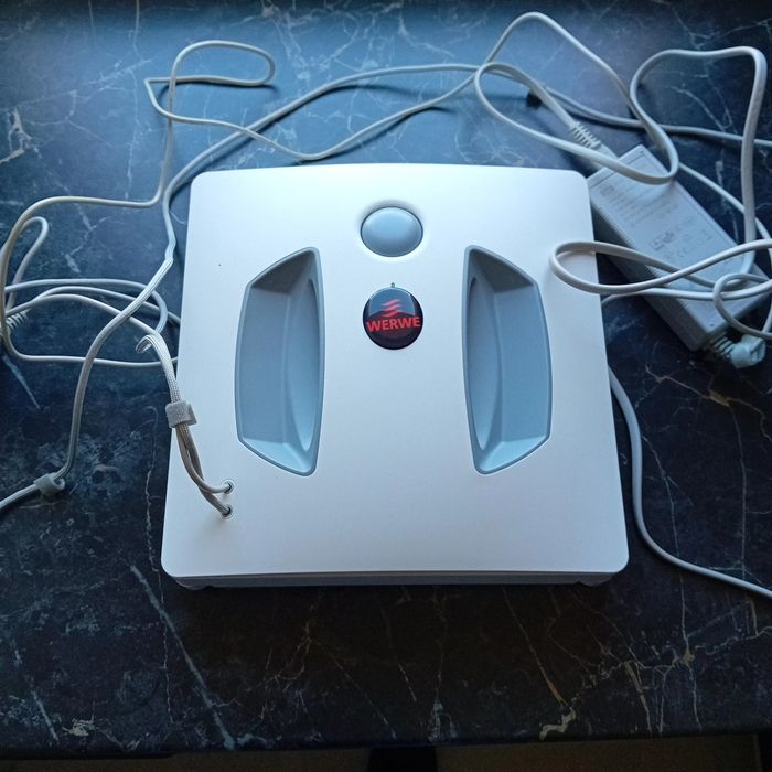 Robot do mycia okien