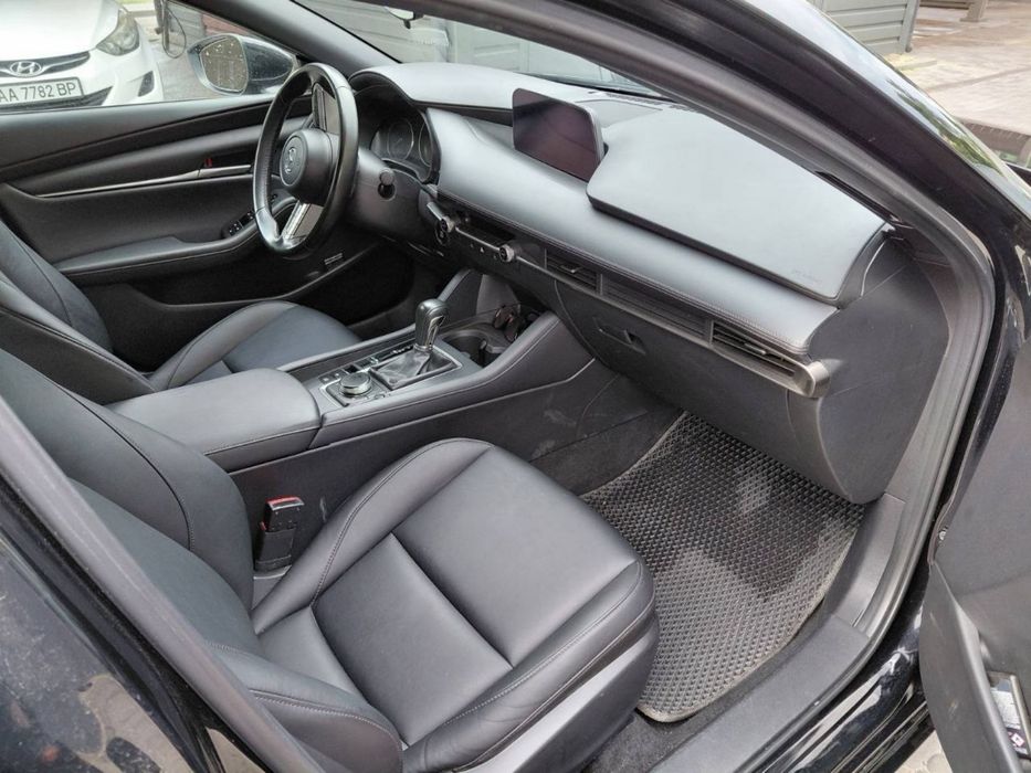 Mazda 3 (2022 року)