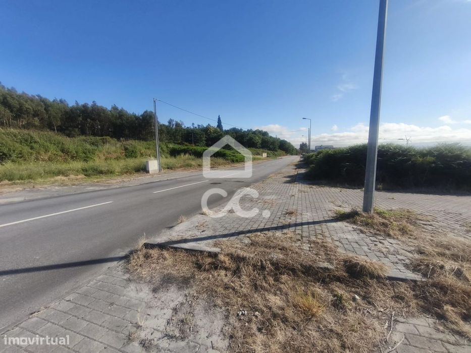 Lote em Ruivães - Vila Nova de Famalicão