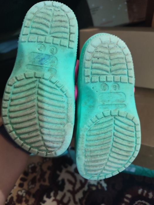 Крокси для дівчинки