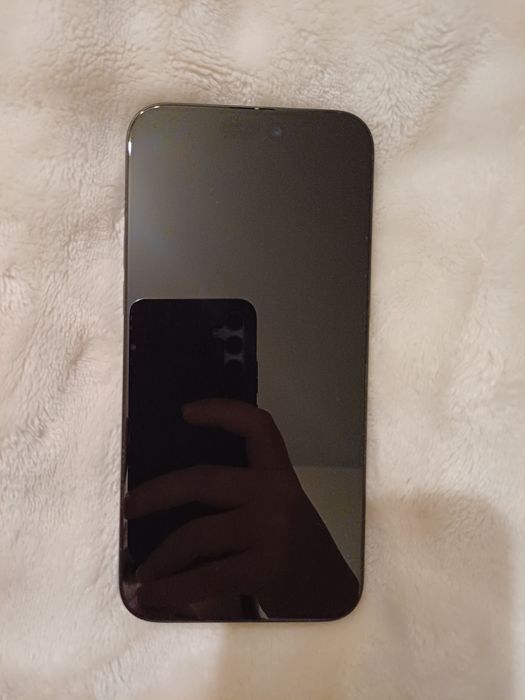 iPhone 15 Pro Max 128 GB – bardzo dobry stan | 87% baterii | Etui