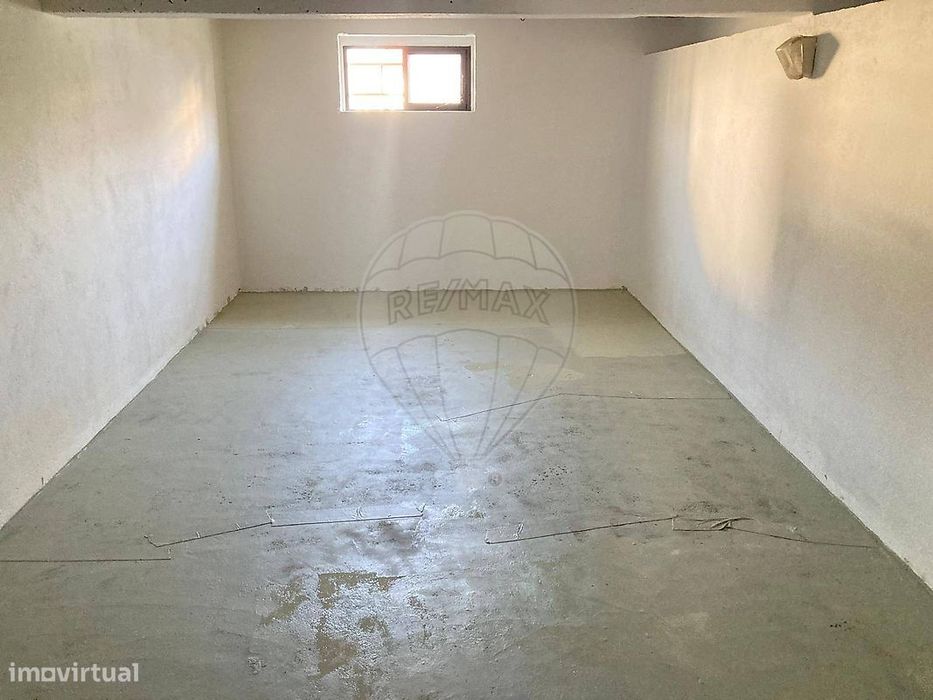 Garagem  para arrendamento
