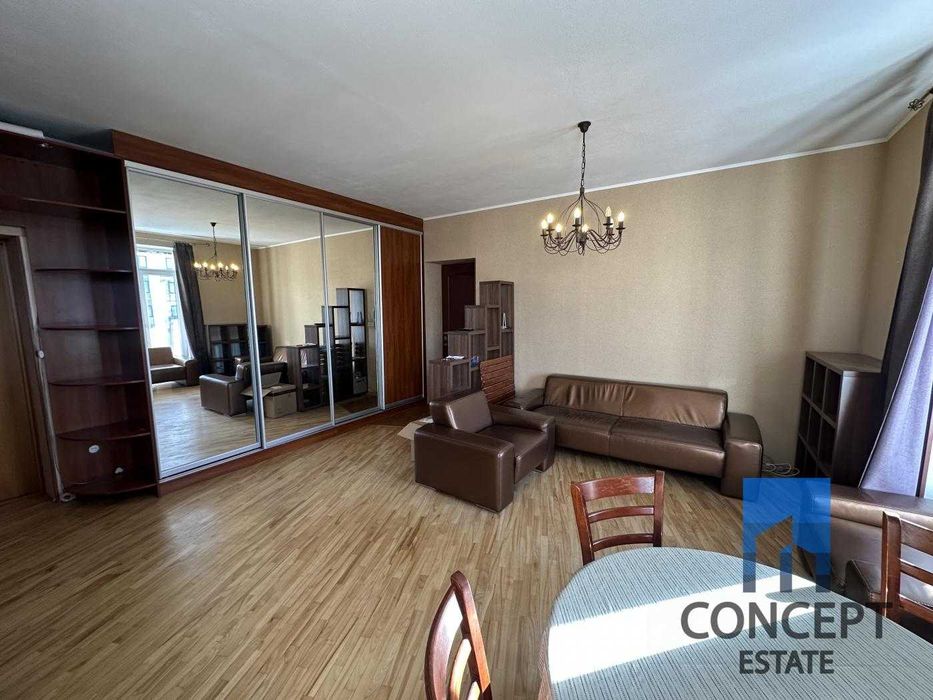 Продам видовую 2к сталинку на ул. Героев Крут. Яворницкого. Нагорка!