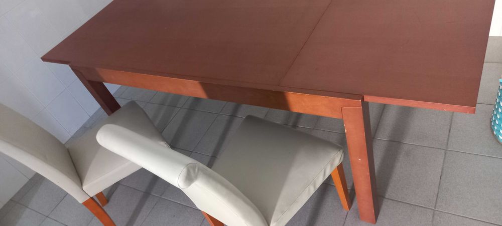 Conjunto mesa de jantar