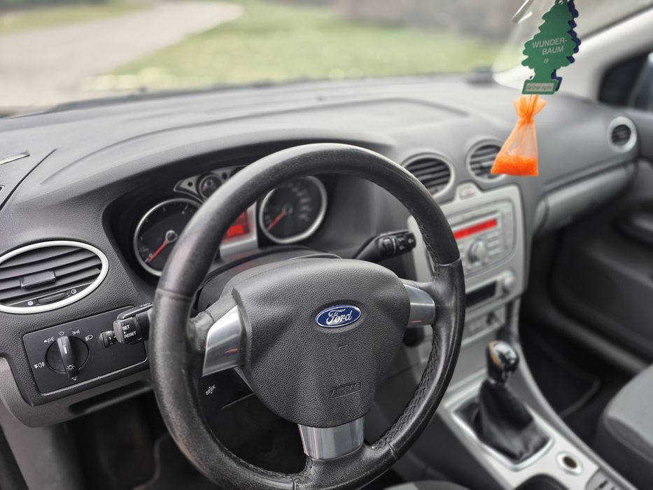 Ford focus Mk2 polift 2009 r. 1.8 cdti 115km