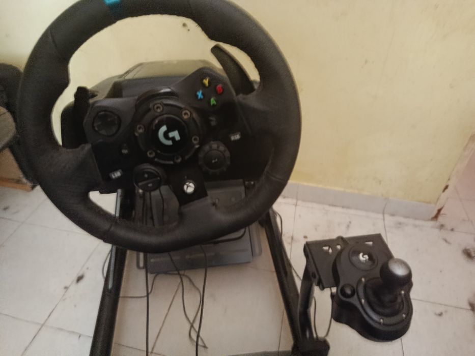 Logitech g923 c/shifter