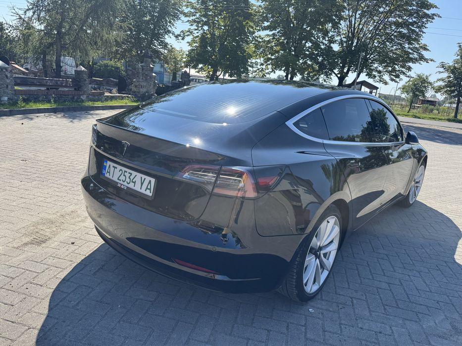 Tesla model 3 ccs2