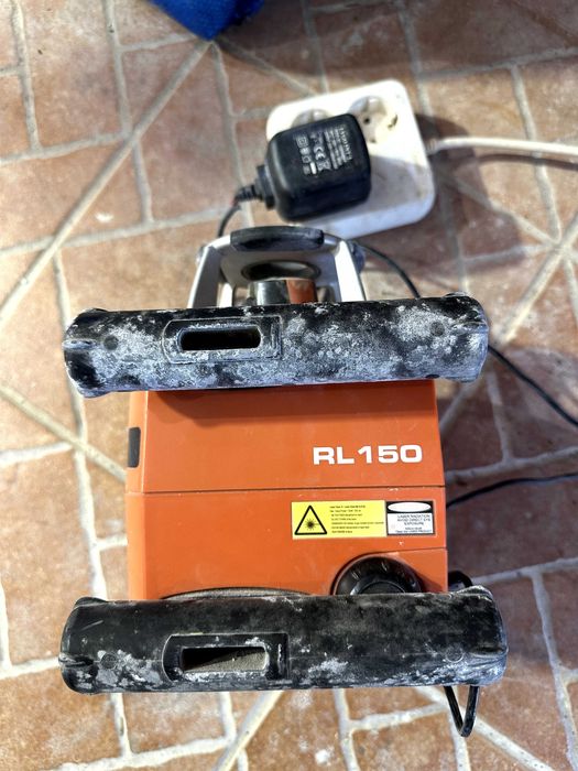 Laser rotativo + Tripé com Cabeça Telescópica DeWalt