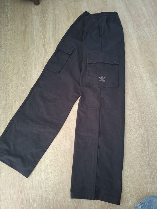 Męskie spodnie adidas