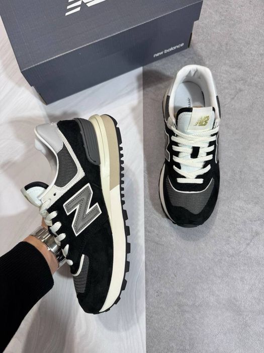 Чоловічі кросівки New Balance 574 The InteLLigent Choice