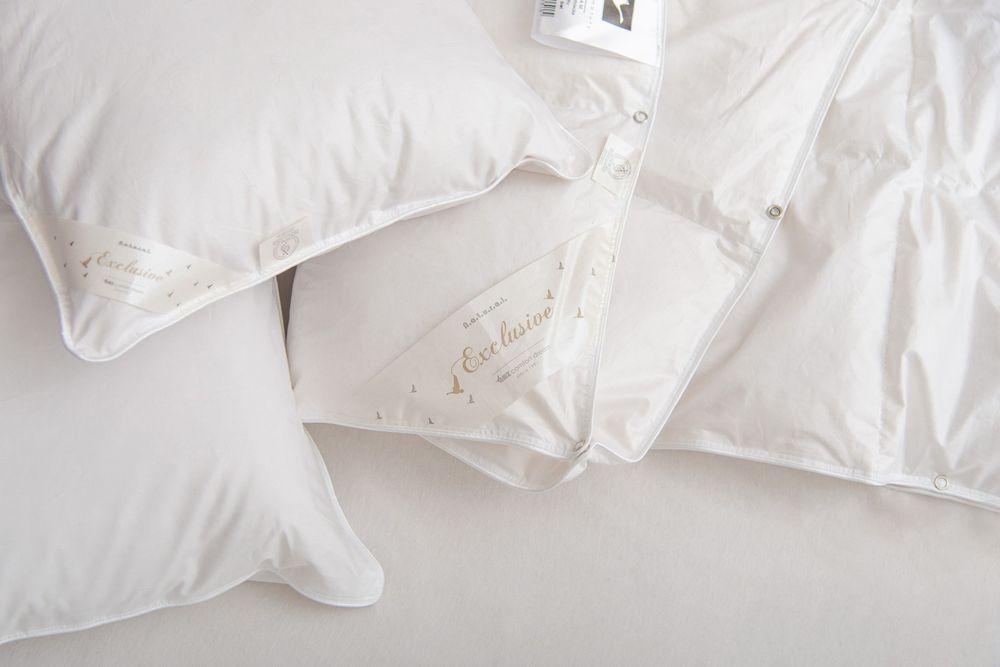 Kołdra AMZ DREAM 4 PORY ROKU puch 90% 200x220cm Kremowy