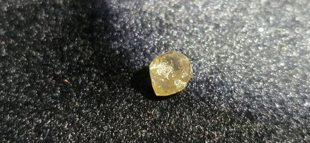 Diamantes em bruto