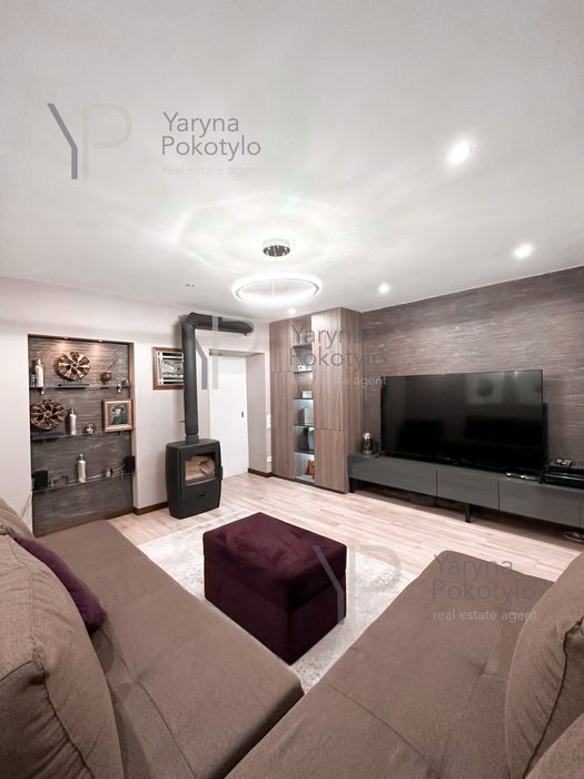 Оренда 3к квартири з власним подвірʼям та паркомісцем