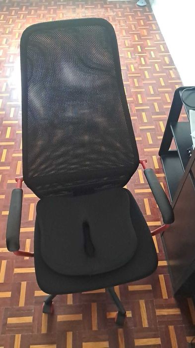 Secretária + Cadeira