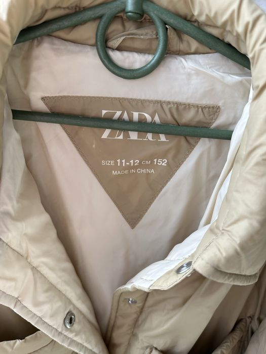 Легенька куртка Zara