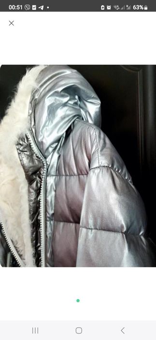 Сріблястий зимовий пуховик MONCLER. Оригінал