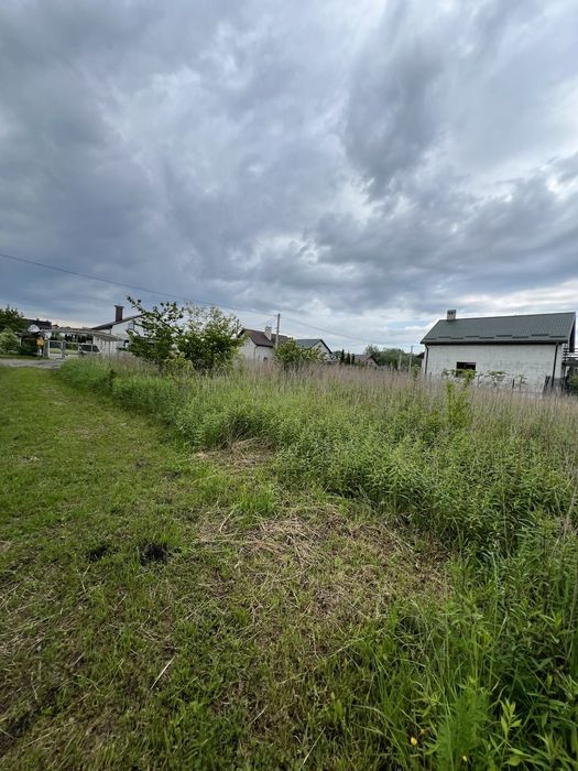 Продаж земельної ділянки під забудову у с.Зашків